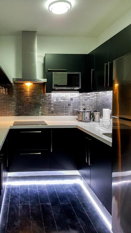 Modern Luxury Lower Penthouse Unit Manilla Buitenkant foto