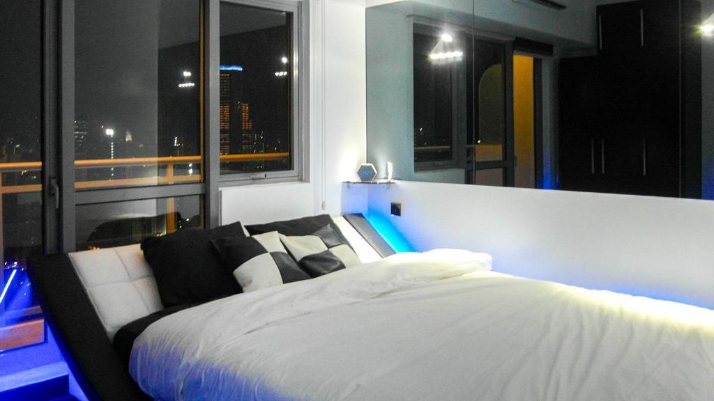Modern Luxury Lower Penthouse Unit Manilla Buitenkant foto