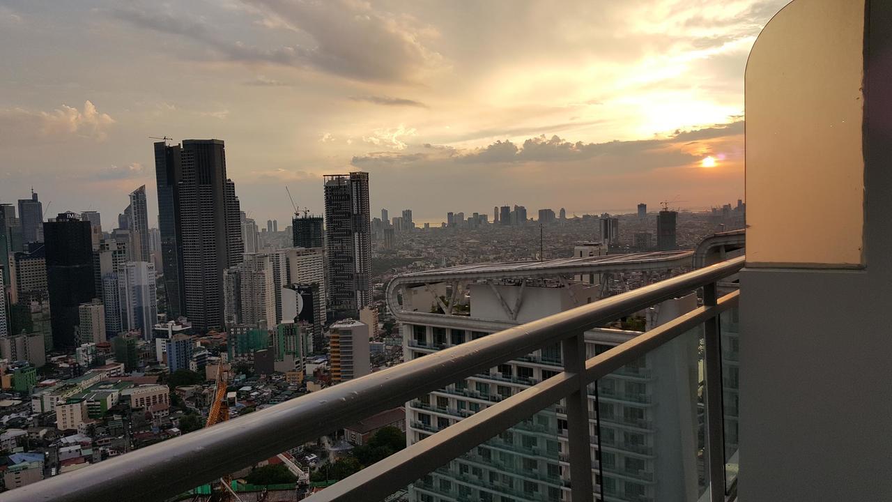 Modern Luxury Lower Penthouse Unit Manilla Buitenkant foto